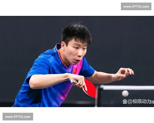 乒乓球赛场激战正酣 加油鼓劲共振精彩瞬间